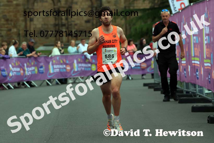 Durham City Run 5k, 2024 Durham City Run 5k and 10k,.  Photo: David T. Hewitson/Sports for All Pics